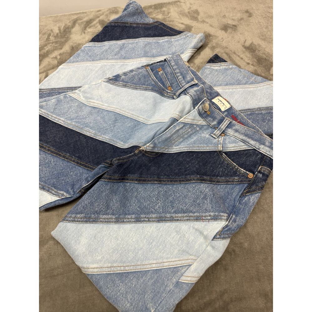 Alice + Olivia Beautiful Indigo Twirl Patchwork Flare Jeans Size 29 $495 - Picture 7 of 10